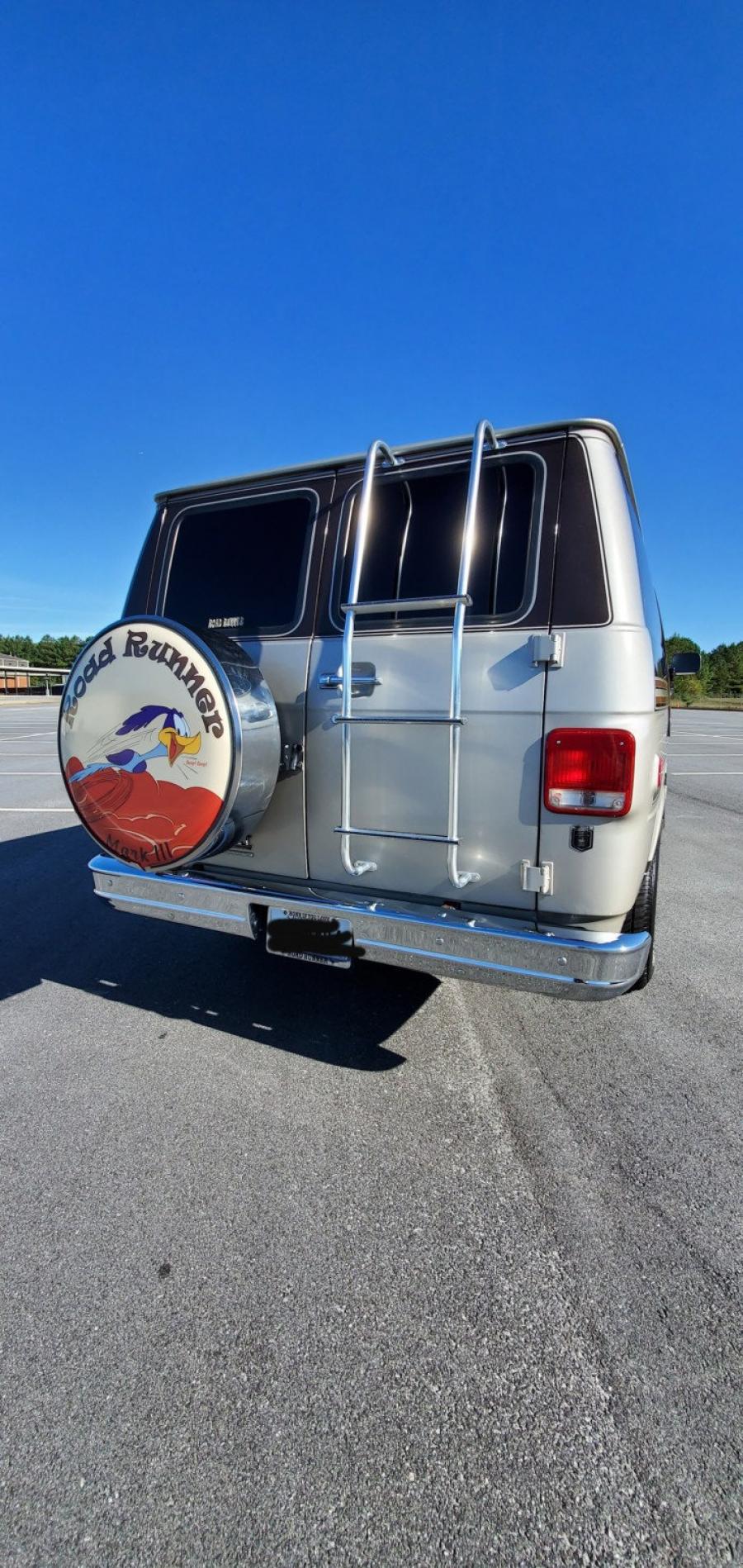 Chevrolet G20 Conversion Van  (CG21305) 1988 года  (фото 130 из 257)